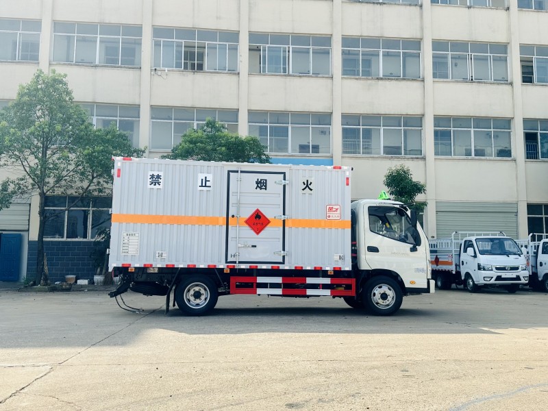 奧鈴捷運(yùn)易燃?xì)怏w廂式運(yùn)輸車