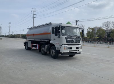 東風(fēng)天錦小三軸易燃液體罐式運(yùn)輸車
